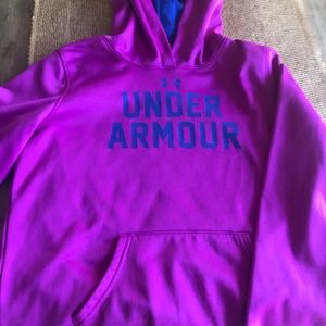 Youth large Under Armour sweatshirt